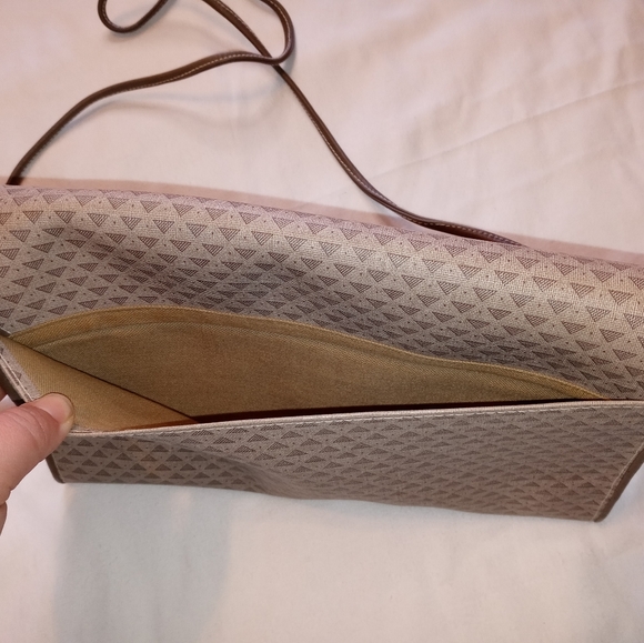 🎊HP!🎊VTG Liz Claiborne | Grey/Taupe Genuine Leather Envelope Shoulder Purse - Picture 10 of 15